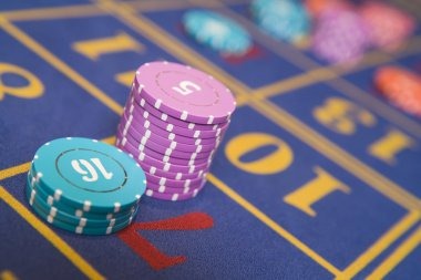 wis77jp European Roulette wheel and table layout